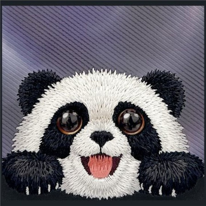 NIMMY чехол BIG EYED LYING GIANT PAND совместимый с Magsafe для IPHONE 18 Pro Max/17 Pro Max черный