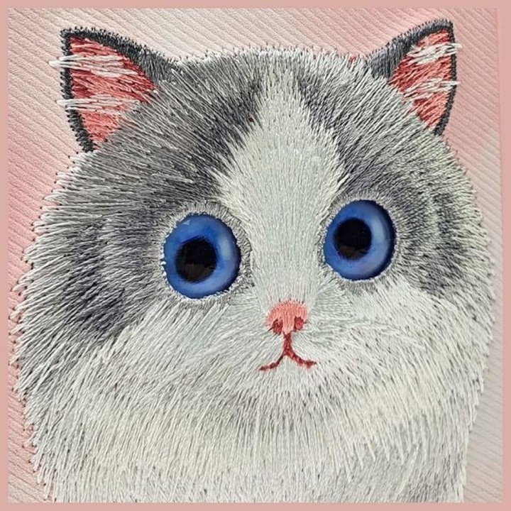 NIMMY чехол BIG EYED PET 2.0 Cat для IPHONE 15 Pro розовый