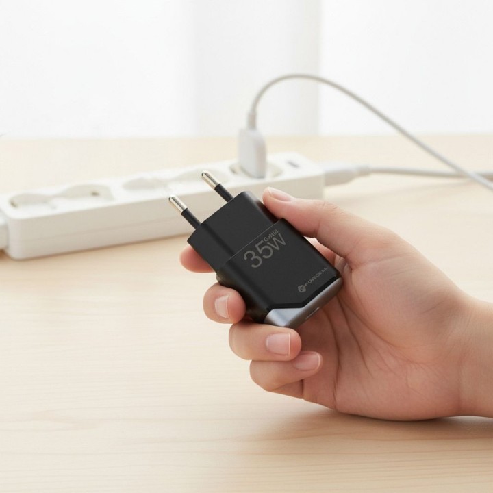 Сетевое зарядное устройство для телефона Forcell F-Energy Ultra Slim GaN III USB C PD QC4.0 3A 35W B135101-E черное