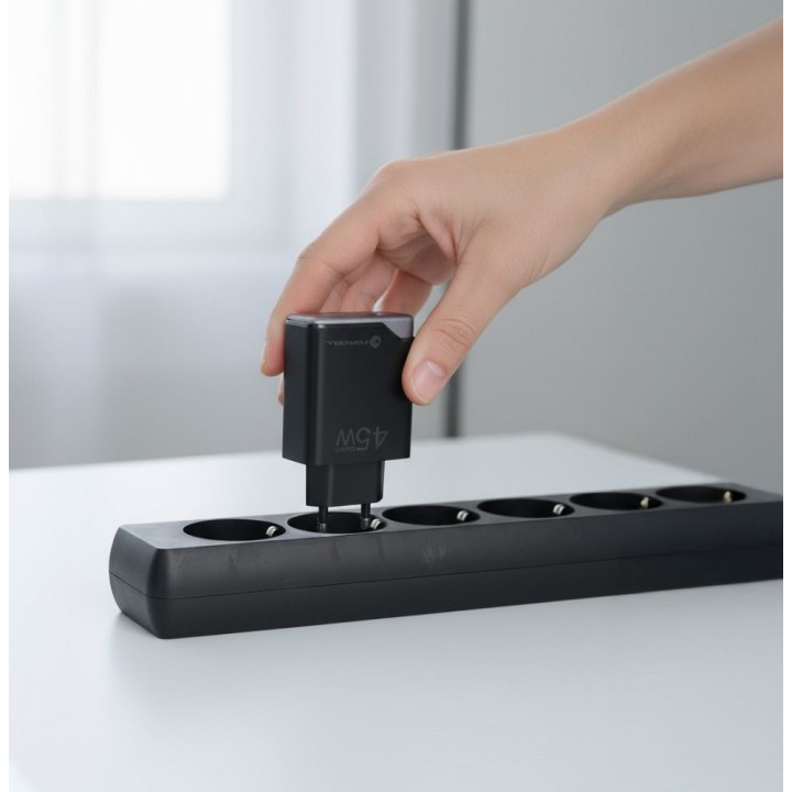 Мережевий зарядний пристрій для телефону Forcell F-Energy Ultra Slim GaN III USB C + USB A PD QC4.0 3A 45W B245202(1A1C) чорний