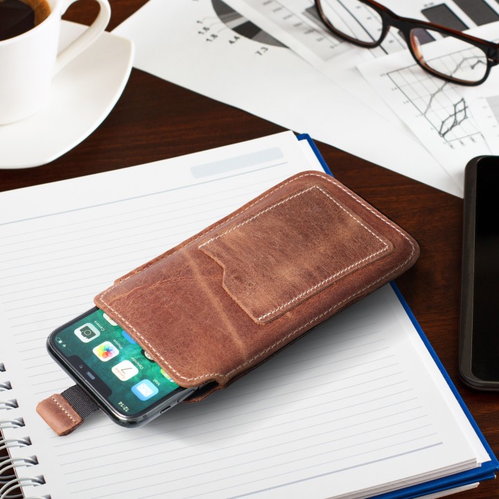 Case slide-in for phone leather slide-in pouch with pull-up Royal for iPhone 6 / 7 / 8 Crazy Horse size L brown