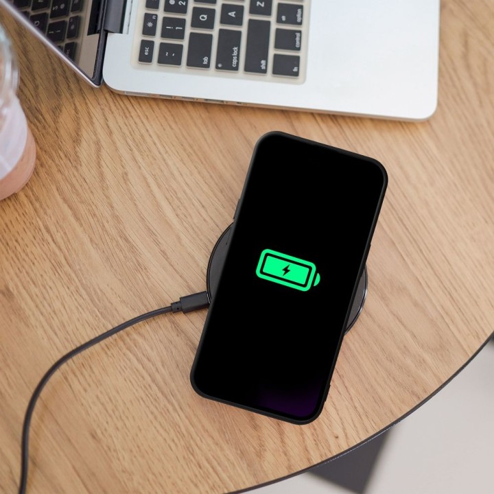 Чохол для iPhone 15 PRO Silicone Mag Cover сумісний з MagSafe (camera protection) чорний