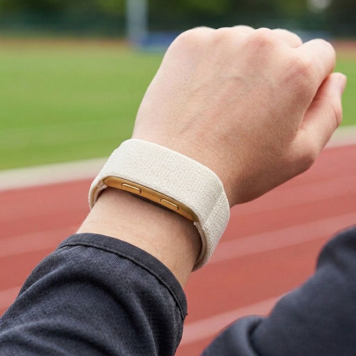 Smart band with IP68, EKG, HR, HRV, BP, SPO2, sleep & stress monitoring TITMO Loop I-110 gold 0INT