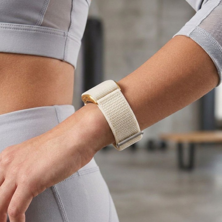 Умный браслет с IP68, EKG, HR, HRV, BP, SPO2, мониторингом сна и стресса TITMO Loop I-110 золотой 0INT