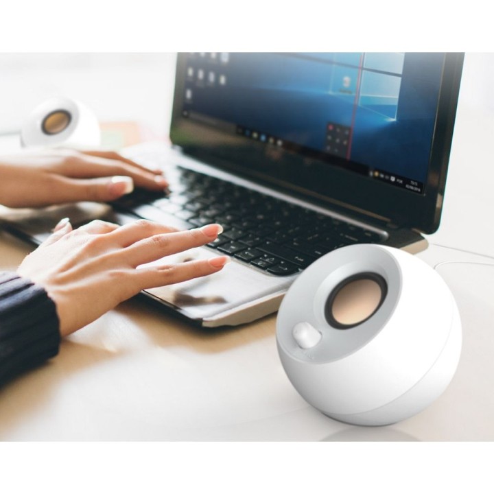 Дротова колонка 4,4W Creative Pebble 2.0 51MF1680AA001 біла