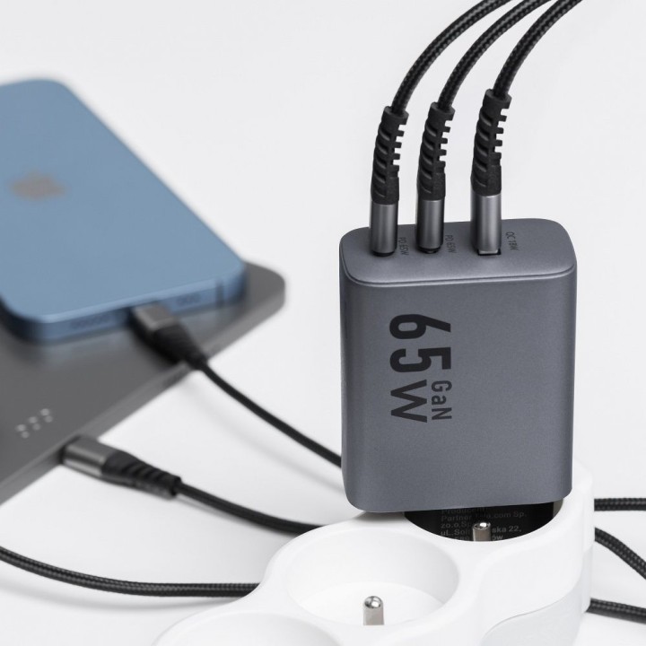 Сетевое зарядное устройство для телефона Forcell F-Energy GaN 2 x USB C + USB A QC4.0 PD 4A 65W VT-42B серое