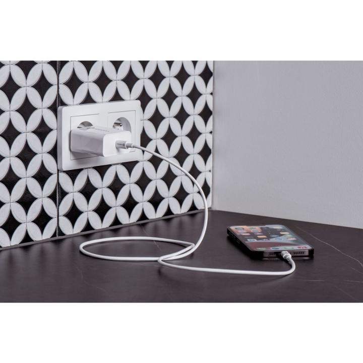 Ładowarka sieciowa do telefonu Forcell F-Energy USB C QC4.0 PD 3A 45W TFK-TC-45WPD biała