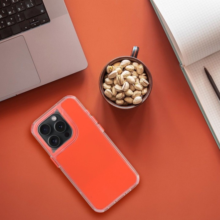 Чохол для iPhone 15 Matrix помаранчевий