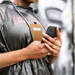 Чехол с клапаном вертикальный на Samsung A05s Slim Flexi Fresh черный