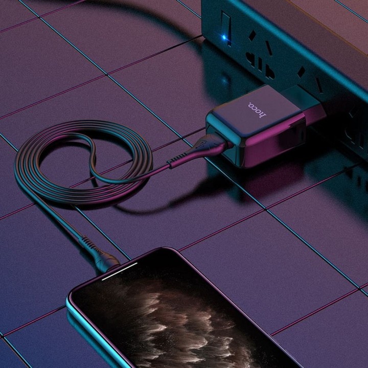 Сетевое зарядное устройство для телефона Hoco USB A 2A 10W + кабель USB A для Lightning N2 черное