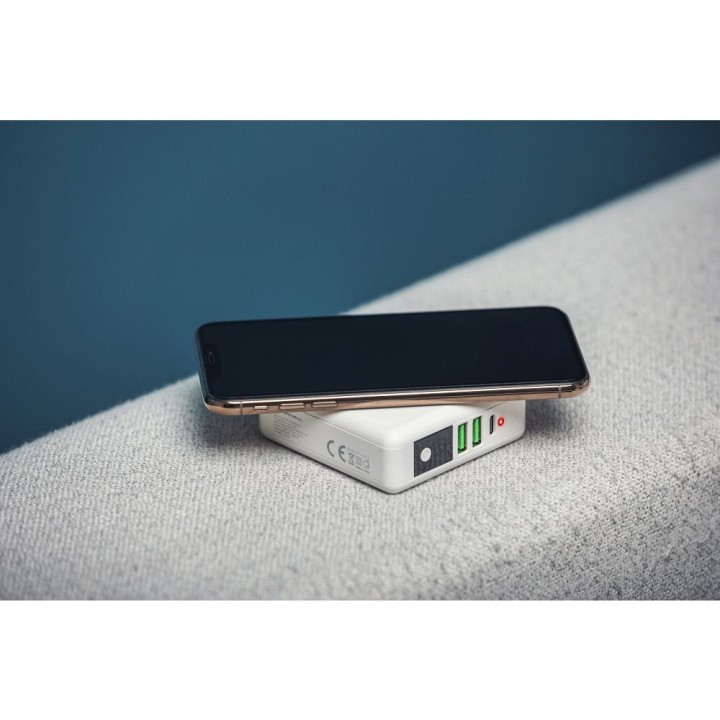 Multifunction charger Forcell F-Energy 4-in-1 2 x USB A + USB C 15W + power bank 8000mAh + wireless charging white