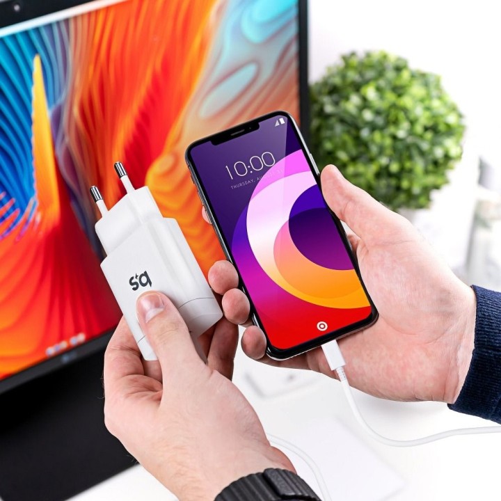 Ładowarka sieciowa do telefonu Blue Star USB C QC3.0 PD 3A 18W + kabel USB C do Lightning TFK-TC-1099C biała