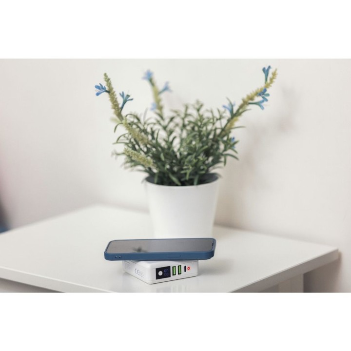 Багатофункціональний зарядний пристрій Forcell F-Energy 4 в 1 2 x USB A + USB C 15W + повербанк 8000mAh + бездротова зарядка, бі