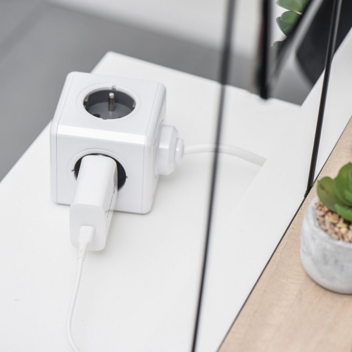 Мережевий зарядний пристрій для телефону Forcell F-Energy USB C QC4.0 PD 3A 25W + кабель USB-C – USB-C TFK-TC-25WPD білий
