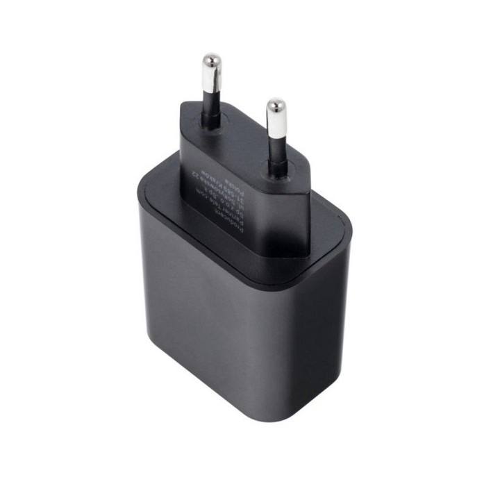 Сетевое зарядное устройство для телефона Blue Star USB C QC3.0 PD 3A 20W + кабель USB-C – USB-C TFB-TC-20WPD черное
