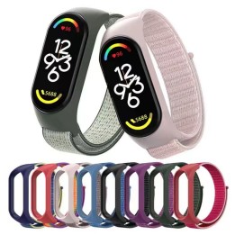 Pasek nylonowy do XIAOMI Mi Band 5 / 6 / 7 czarny (05)