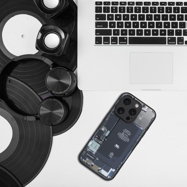 Case for iPhone 15 PRO Tech pattern 2