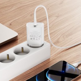Сетевое зарядное устройство для телефона Hoco USB C PD 20W N14 белое