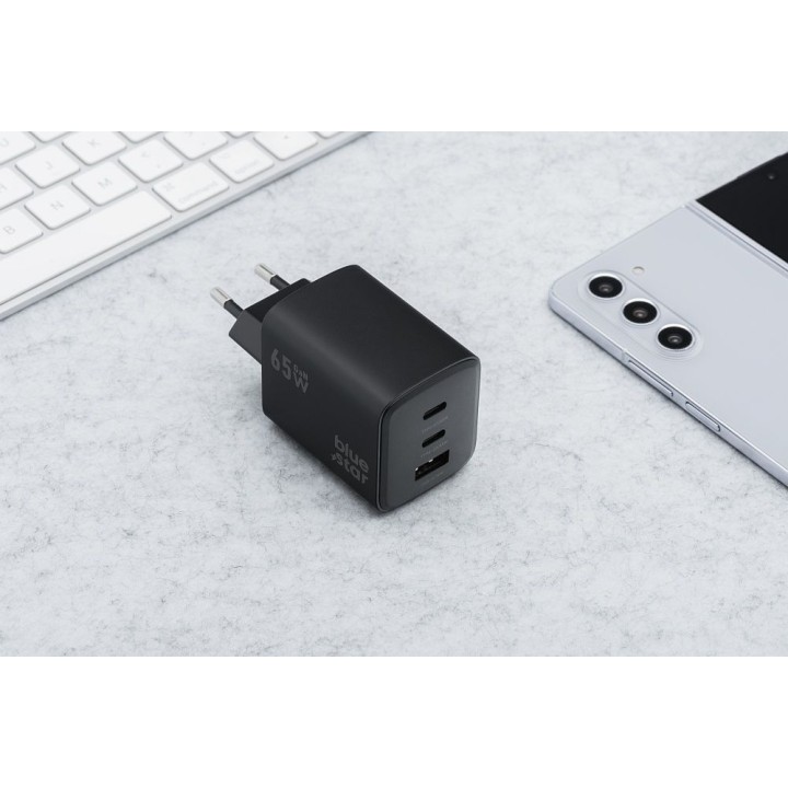 Сетевое зарядное устройство для телефона Blue Star GaN 2 x USB C + USB A QC4.0 PD 4A 65W VT-43 черное