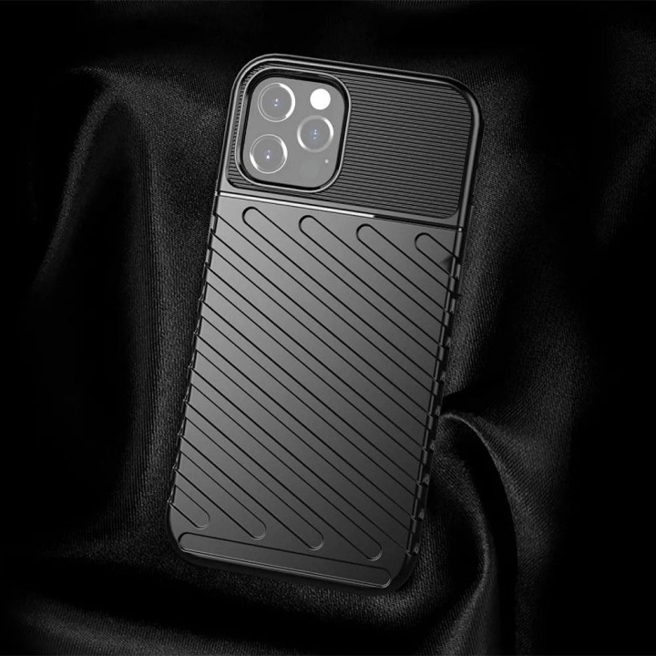 Чехол для iPhone 16 PLUS Thunder черный