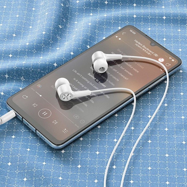 Wired in-ear headphones Jack 3,5 mm Hoco M104 white