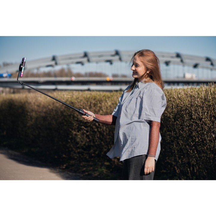 Selfie stick Forcell F-Grip MagSelfie S100M MagSafe compatible with remote control wireless black 0INT