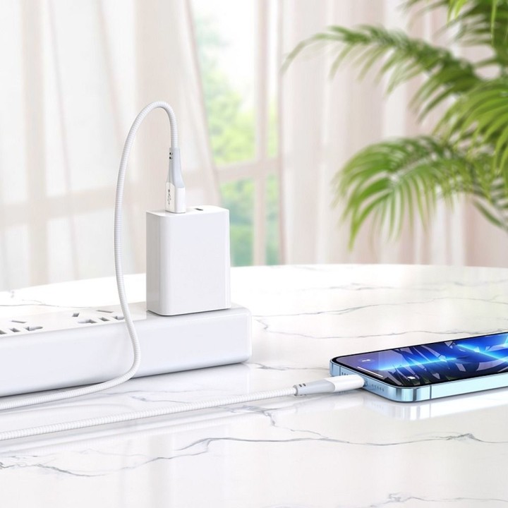 Cable USB A for Lightning Hoco 2,4A 1 m X70 white