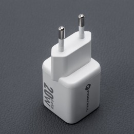 Wall charger for phone Forcell F-Energy Mini GaN III USB C + USB A QC4.0 PD 20W VT-35A white 0INT