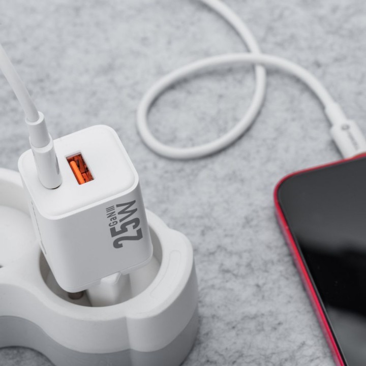 Wall charger for phone Forcell F-Energy Mini GaN III USB C + USB A QC4.0 PD 25W VT-25B white 0INT