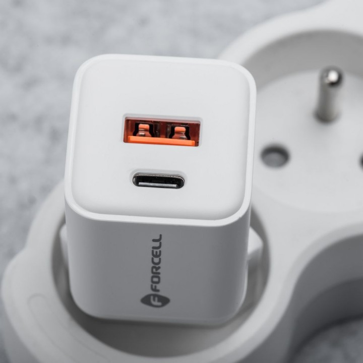 Ładowarka sieciowa do telefonu Forcell F-Energy Mini GaN III USB C + USB A QC4.0 PD 35W VT-35C biała 0INT