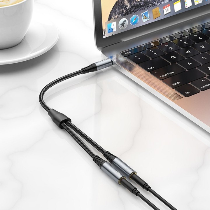 Кабель AUX 2 в 1 Jack 3,5 mm (штекер) — 2 x Jack 3,5 mm (гнездо) Hoco 0,25 m UPA21 серый (SC)