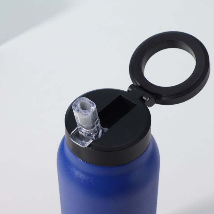 Metal water bottle with holder compatible with Magsafe 750ml blue