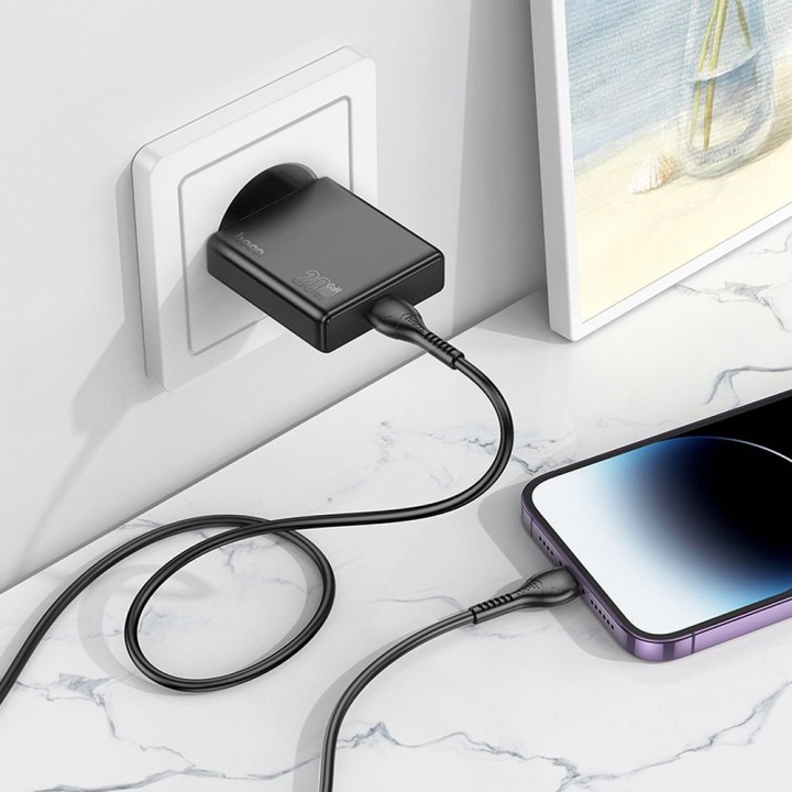 Мережевий зарядний пристрій для телефону Hoco Slim USB C QC PD 20W + кабель USB C — Lightning N37 чорний