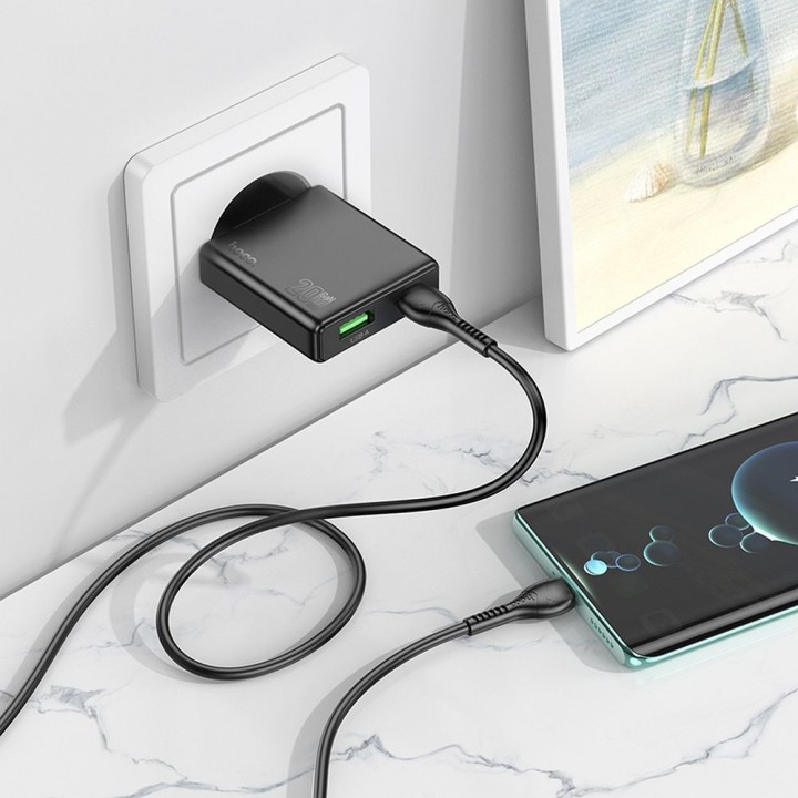 Мережевий зарядний пристрій для телефону Hoco Slim USB A + USB C QC3.0 PD 3A 20W N38 чорний