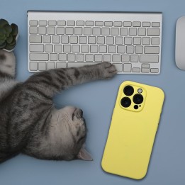 Case for iPhone 17 Pro / 18 Pro (low camera edge) Silicone 2mm (camera protection) MagSafe compatible yellow