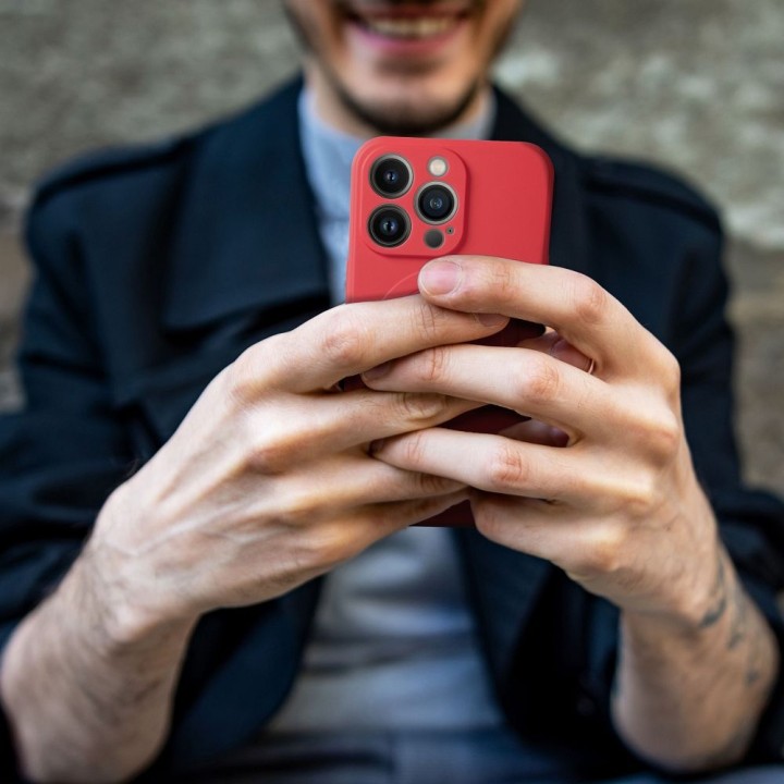 Etui na iPhone 17 Pro Max / 18 Pro Max (low camera edge) Silicone Mag Cover zgodne z MagSafe (big hole) czerwone