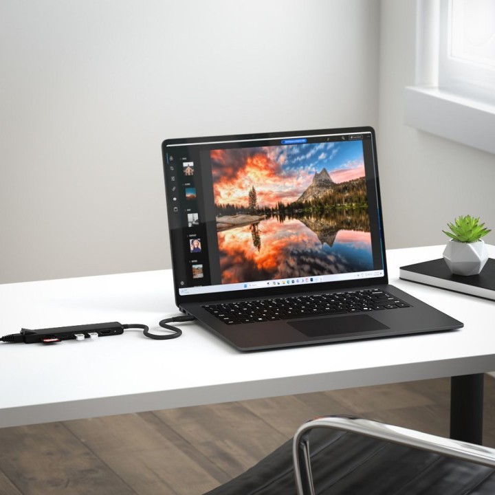 Адаптер-хаб 7 в 1 USB C Satechi ST-P7SK чорний