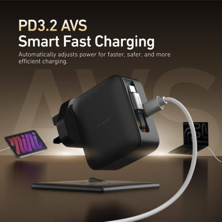 Wall charger X-ONE ChargeGo GaN 65W with retractable cable USB C and Type C port - black