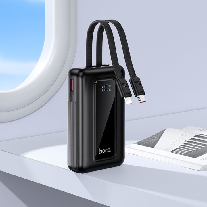 Повербанк 10000 mAh QC PD 22,5W с встроенными кабелями USB C + Lightning Hoco J162 черный